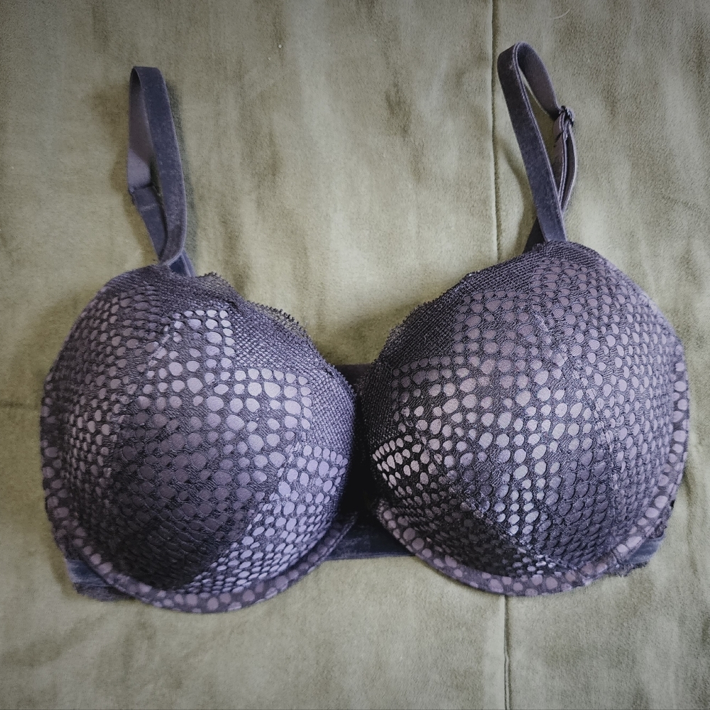 VS Body by Victoria bra 34DD